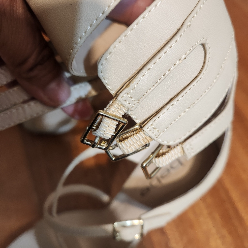 Bebe beige high heels size 6 - Picture 16 of 16